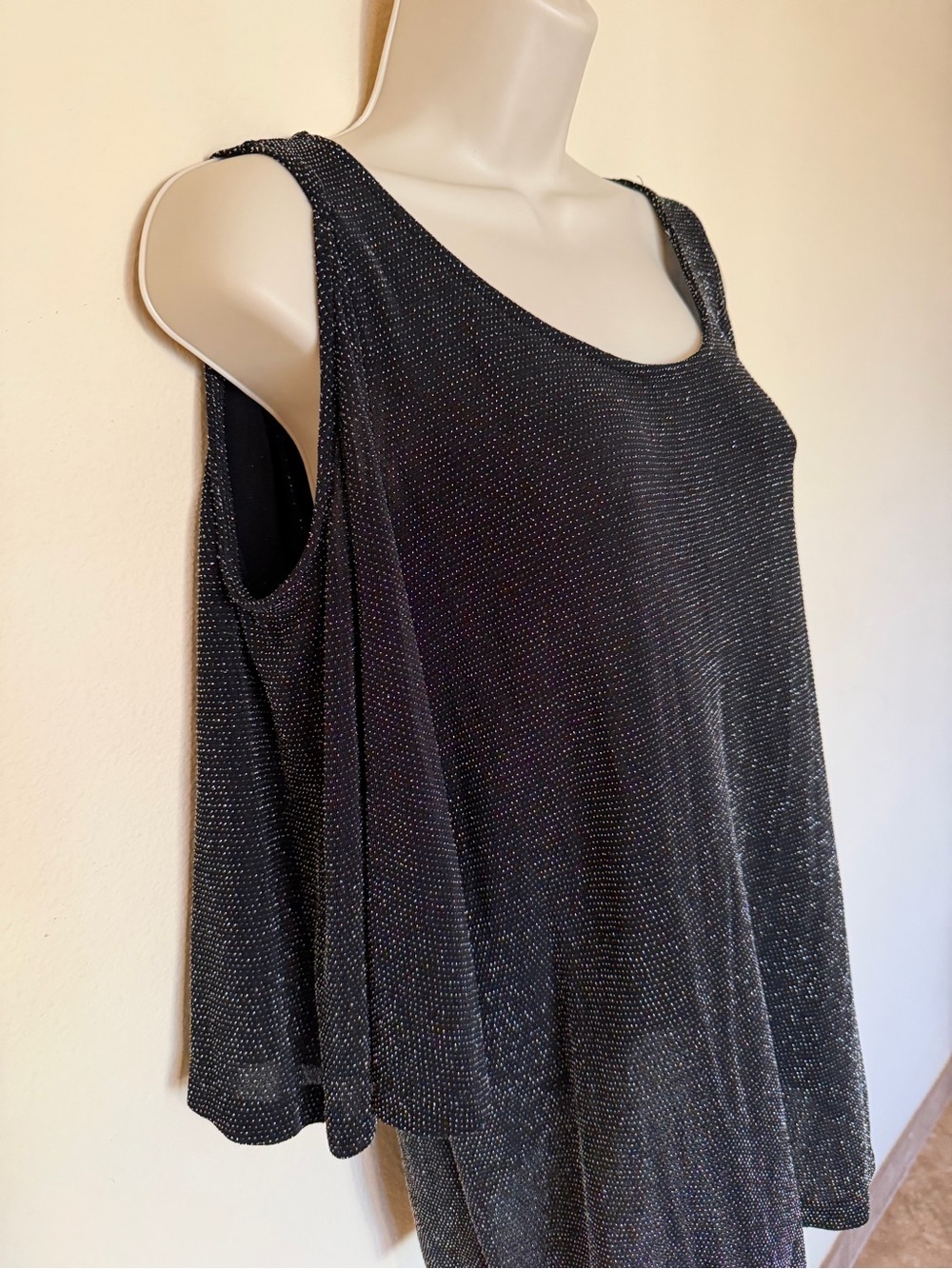 New York and Company Sparkling Flowy Tunic Top